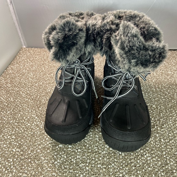 BearPaw Shoes - Bear Paw Women’s Black/Gray Becka Faux Fur quilted Lined waterproof Boots.